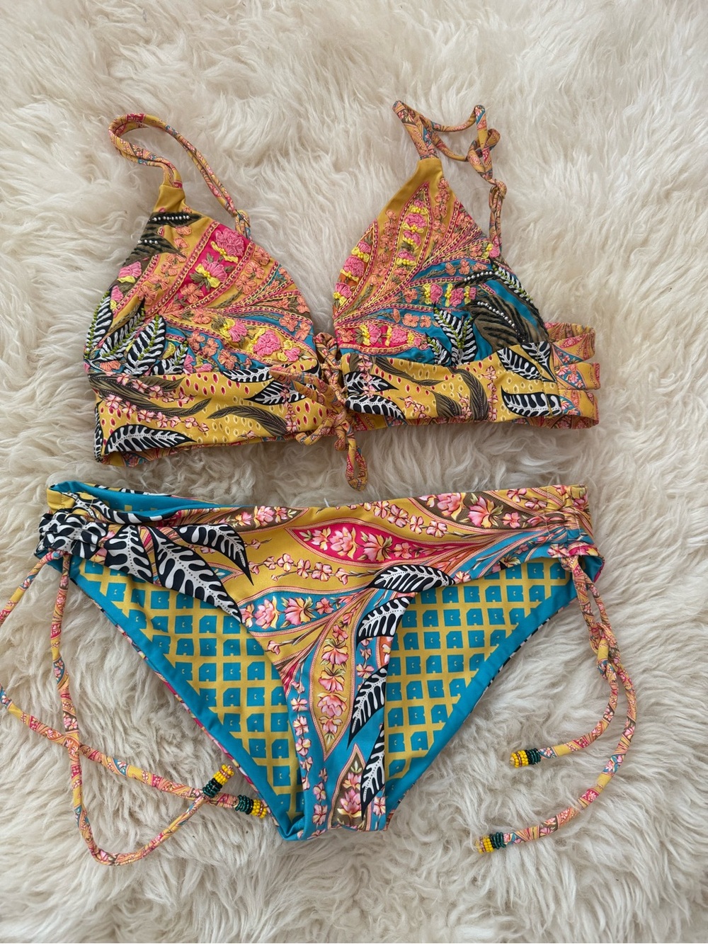 Agua Bendita Yellow Floral Lace-Up Bikini Set with Printed Sarong - Picture 5 of 16